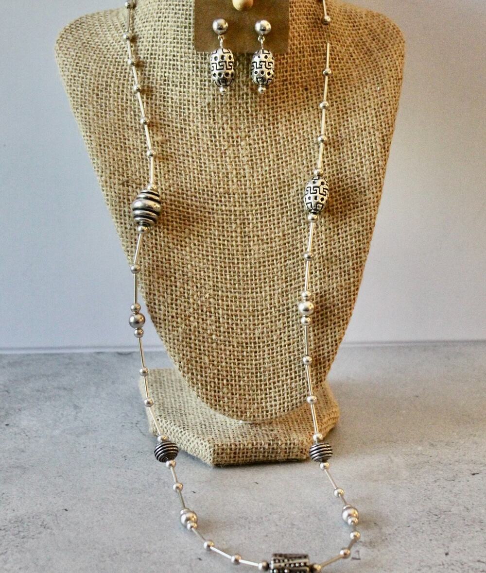 Sterling silver Thailand decorative long beaded necklace & pierced earrings